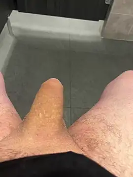 Snapshot of 22TT2295 chatting on 02-16-25, 11:27 22TT2295 online show from 02-16-25, 11:27