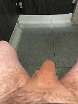 Snapshot of 22TT2295 chatting on 03-16-25, 08:21 22TT2295 online show from 03-16-25, 08:21