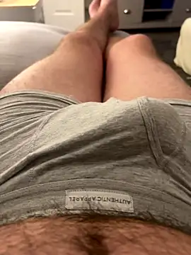 Snapshot of 22TT2295 chatting on 12-15-25, 08:57 22TT2295 online show from 12-15-25, 08:57