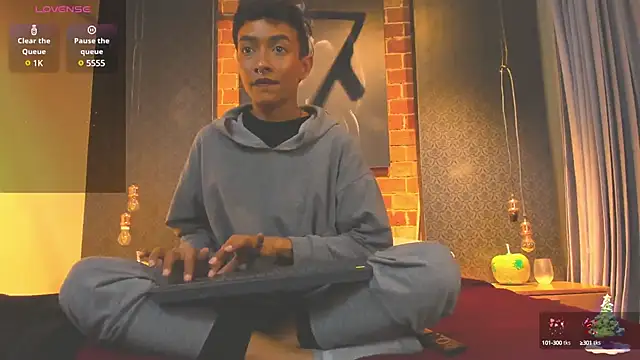 Snapshot of AntonAndSofii chatting on 01-18-25, 03:42 AntonAndSofii online show from 01-18-25, 03:42