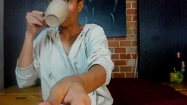 Snapshot of AntonAndSofii chatting on 01-21-25, 05:16 AntonAndSofii online show from 01-21-25, 05:16