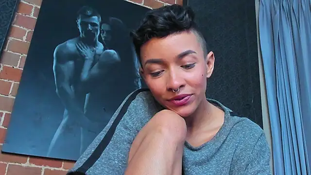 Snapshot of AntonAndSofii chatting on 01-28-25, 06:27 AntonAndSofii online show from 01-28-25, 06:27