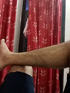 Snapshot of playboyz77 chatting on 12-26-24, 01:32 playboyz77 online show from 12-26-24, 01:32