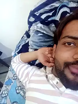 Snapshot of playboyz77 chatting on 01-27-25, 06:19 playboyz77 online show from 01-27-25, 06:19