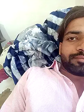 Snapshot of playboyz77 chatting on 01-29-25, 08:18 playboyz77 online show from 01-29-25, 08:18