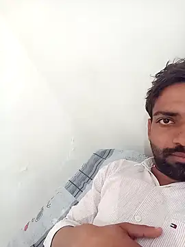 Snapshot of playboyz77 chatting on 02-16-25, 07:15 playboyz77 online show from 02-16-25, 07:15