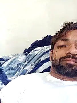 Snapshot of playboyz77 chatting on 02-19-25, 10:01 playboyz77 online show from 02-19-25, 10:01