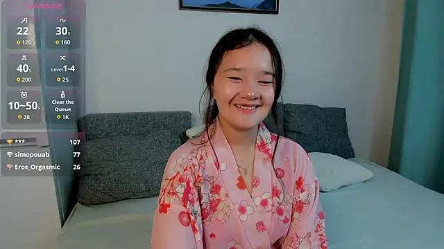 Maekko online show from 10-17-25, 07:49