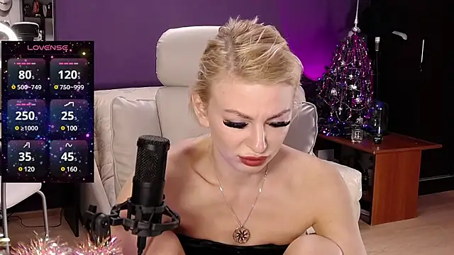  britney white  online show from 12-30-24, 06:16