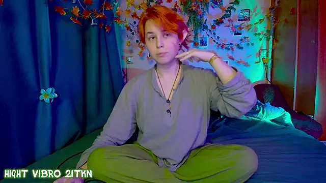 TrickyKitsune online show from 11-27-25, 01:46