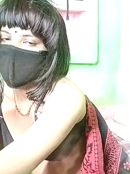 Snapshot of Coupleshow47 chatting on 11-06-25, 11:04 Coupleshow47 online show from 11-06-25, 11:04