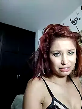 Snapshot of Mia_WAll chatting on 01-18-25, 01:30 Mia WAll online show from 01-18-25, 01:30