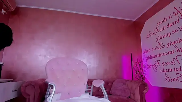 Snapshot of evanew_ chatting on 03-14-25, 09:32 evanew online show from 03-14-25, 09:32