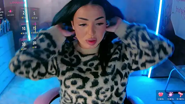 Snapshot of evanew_ chatting on 10-21-25, 04:30 evanew online show from 10-21-25, 04:30