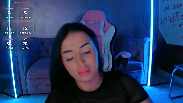 Snapshot of evanew_ chatting on 11-05-25, 05:57 evanew online show from 11-05-25, 05:57