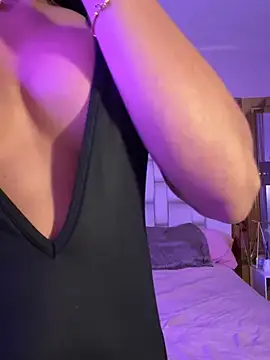 Karol Towers online show from 03-07-25, 02:46