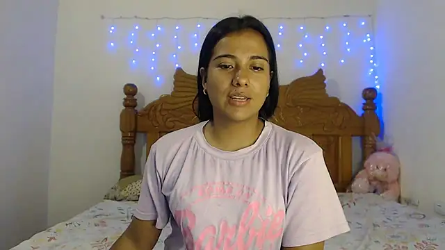 Coral0403 online show from 01-30-25, 07:04