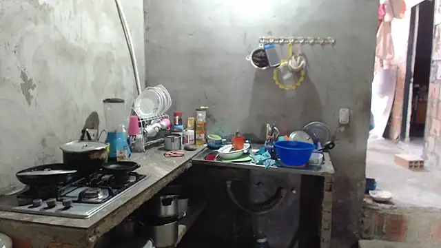 Coral0403 online show from 12-20-25, 06:48