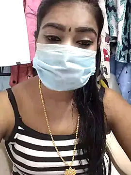 Snapshot of meena_27 chatting on 01-31-25, 03:22 meena 27 online show from 01-31-25, 03:22