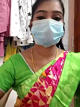 Snapshot of meena_27 chatting on 02-16-25, 07:26 meena 27 online show from 02-16-25, 07:26
