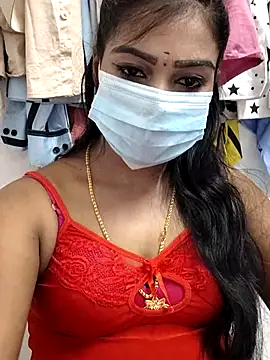 Snapshot of meena_27 chatting on 02-17-25, 04:15 meena 27 online show from 02-17-25, 04:15