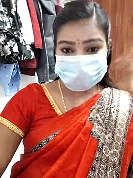 Snapshot of meena_27 chatting on 02-19-25, 04:00 meena 27 online show from 02-19-25, 04:00