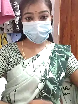 Snapshot of meena_27 chatting on 02-20-25, 05:44 meena 27 online show from 02-20-25, 05:44