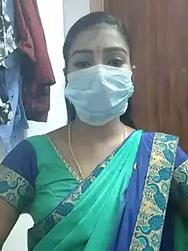 Snapshot of meena_27 chatting on 02-24-25, 04:26 meena 27 online show from 02-24-25, 04:26