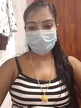 Snapshot of meena_27 chatting on 02-25-25, 04:57 meena 27 online show from 02-25-25, 04:57