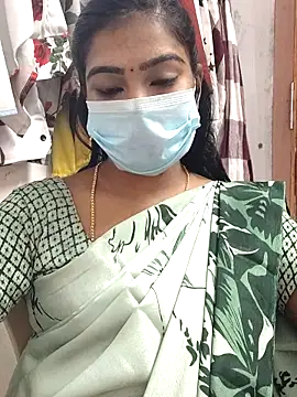 Snapshot of meena_27 chatting on 03-01-25, 11:28 meena 27 online show from 03-01-25, 11:28