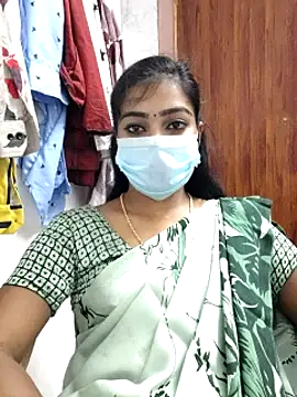 Snapshot of meena_27 chatting on 03-01-25, 07:48 meena 27 online show from 03-01-25, 07:48