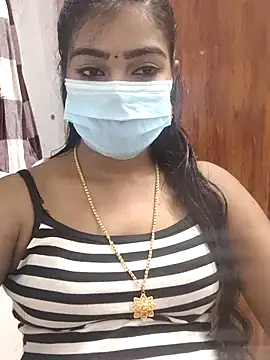 Snapshot of meena_27 chatting on 03-03-25, 04:35 meena 27 online show from 03-03-25, 04:35