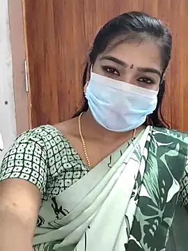Snapshot of meena_27 chatting on 03-06-25, 09:58 meena 27 online show from 03-06-25, 09:58
