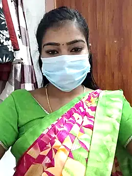 Snapshot of meena_27 chatting on 03-09-25, 09:57 meena 27 online show from 03-09-25, 09:57