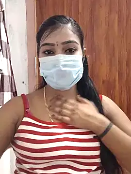 Snapshot of meena_27 chatting on 03-11-25, 04:07 meena 27 online show from 03-11-25, 04:07