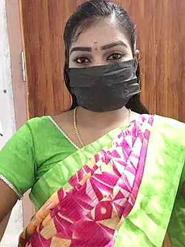 Snapshot of meena_27 chatting on 03-19-25, 04:45 meena 27 online show from 03-19-25, 04:45