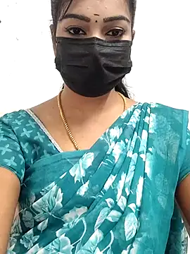 Snapshot of meena_27 chatting on 09-13-25, 07:19 meena 27 online show from 09-13-25, 07:19