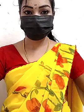 Snapshot of meena_27 chatting on 09-17-25, 06:26 meena 27 online show from 09-17-25, 06:26