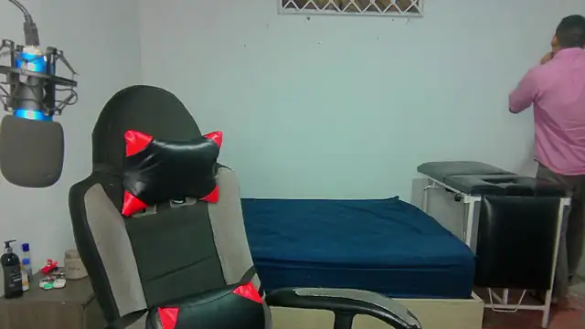 Snapshot of David_Adams2003 chatting on 01-21-25, 11:55 David Adams2003 online show from 01-21-25, 11:55