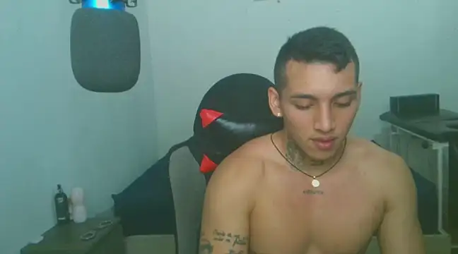 Snapshot of David_Adams2003 chatting on 01-31-25, 02:07 David Adams2003 online show from 01-31-25, 02:07