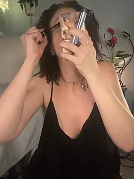 AlessasRoom online show from 03-08-26, 07:34