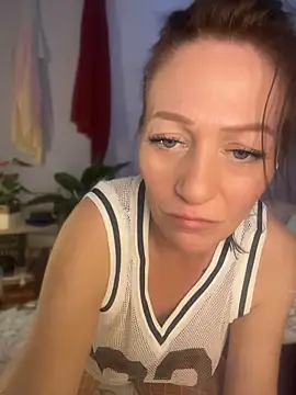 AlessasRoom online show from 04-07-26, 04:29