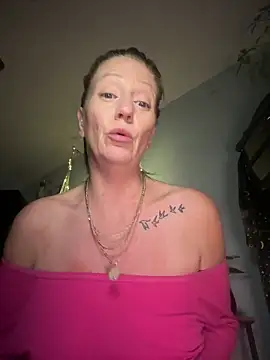 Snapshot of AlessasRoom chatting on 05-03-26, 05:13 AlessasRoom online show from 05-03-26, 05:13
