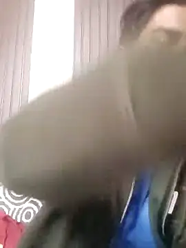 Snapshot of indihotguy chatting on 01-21-25, 05:20 indihotguy online show from 01-21-25, 05:20