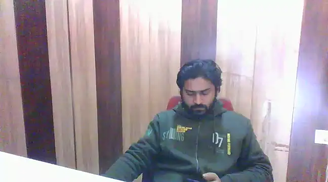 Snapshot of indihotguy chatting on 02-03-25, 06:56 indihotguy online show from 02-03-25, 06:56