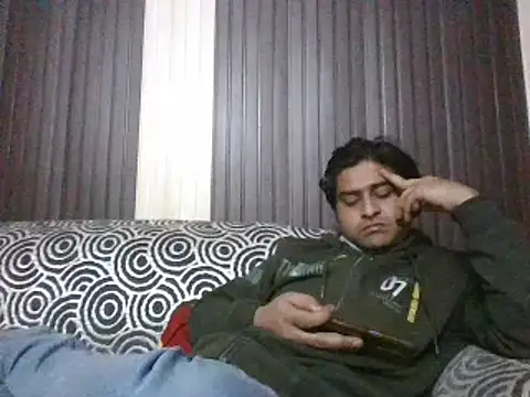 Snapshot of indihotguy chatting on 02-08-25, 05:08 indihotguy online show from 02-08-25, 05:08