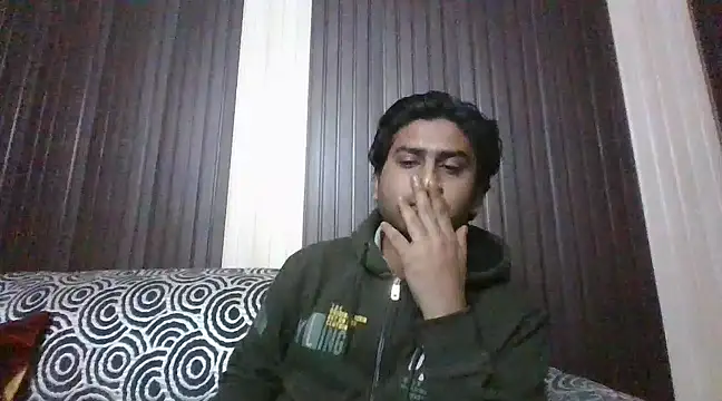 Snapshot of indihotguy chatting on 02-12-25, 01:37 indihotguy online show from 02-12-25, 01:37