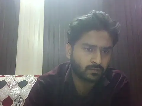 Snapshot of indihotguy chatting on 11-05-25, 02:06 indihotguy online show from 11-05-25, 02:06