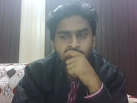 Snapshot of indihotguy chatting on 11-20-25, 11:21 indihotguy online show from 11-20-25, 11:21