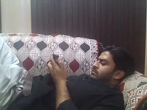 Snapshot of indihotguy chatting on 11-22-25, 02:27 indihotguy online show from 11-22-25, 02:27